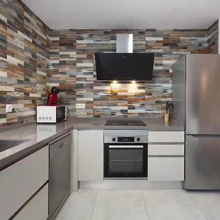 El Monte Apartment *